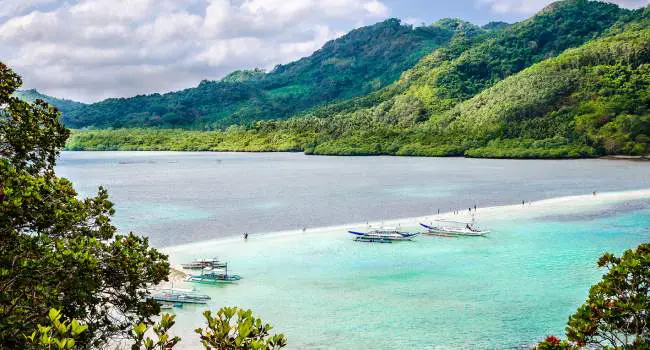 beautiful-view-of-a-tropical-island